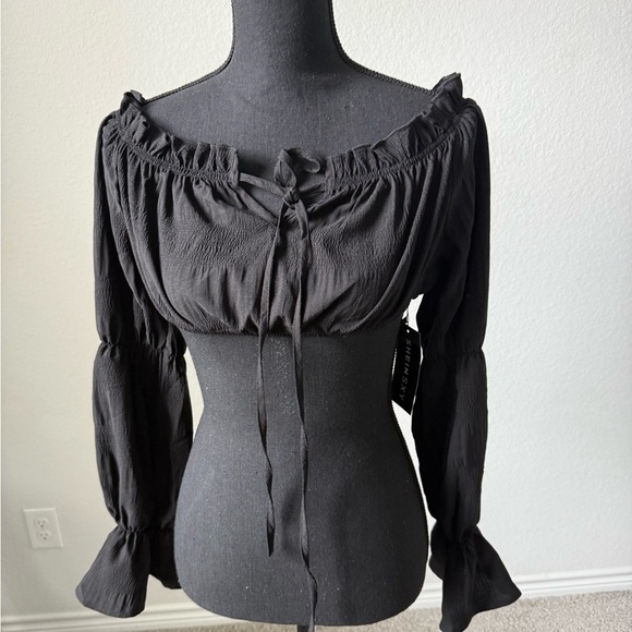 Off shoulder crop top -long sleeve - Picture 1 of 5